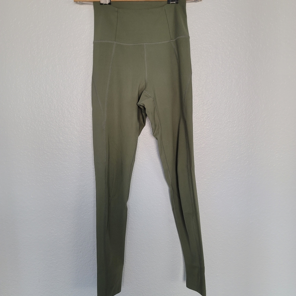 Girlfriend Collective compressive leggings